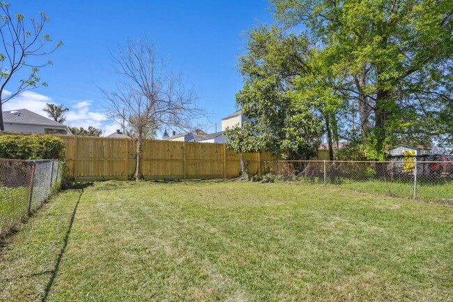 Building Photo - Single Family Home Ready for Occupancy wit...