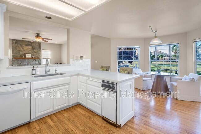 Building Photo - 5771 Gateway Ct