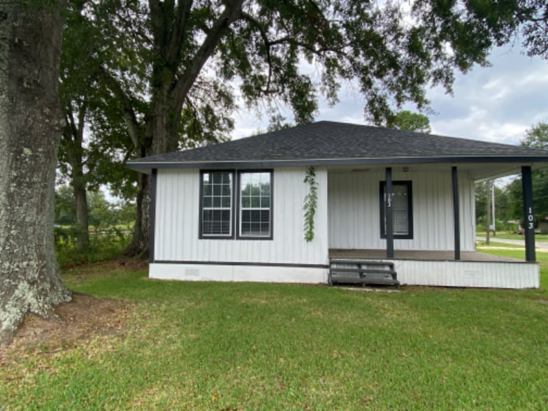 Primary Photo - 103 Short St
