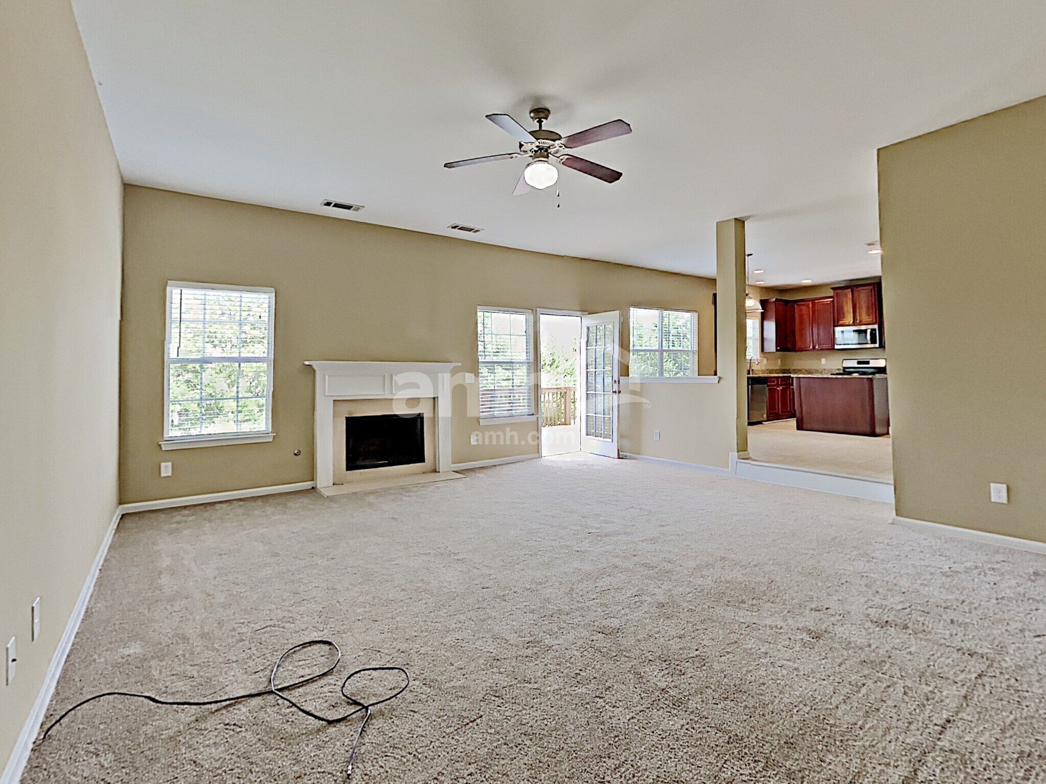 Building Photo - 4975 Hopewell Manor Dr