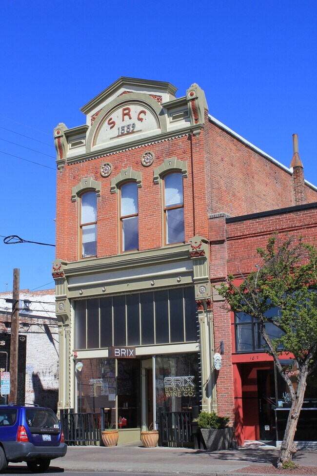 Building Photo - 109 West Third Ave #201