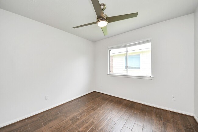 Building Photo - 2511 Orchard Run Way
