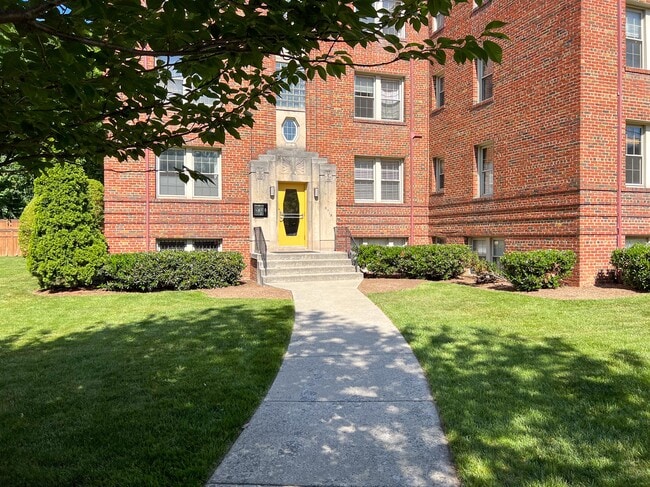 Building Photo - 6718 3rd St NW