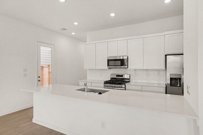 Building Photo - 12610 Blue Catfish Ln