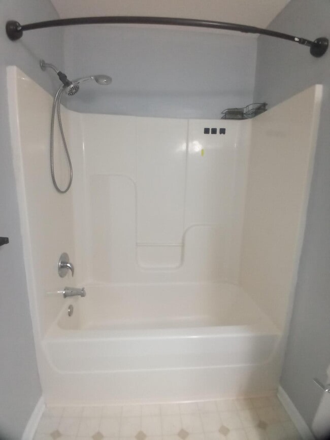 Building Photo - 3525 Drayton Dr