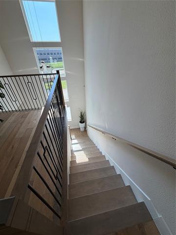 Building Photo - 7606 Element