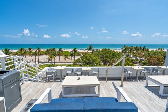 Building Photo - 1036 Ocean Dr