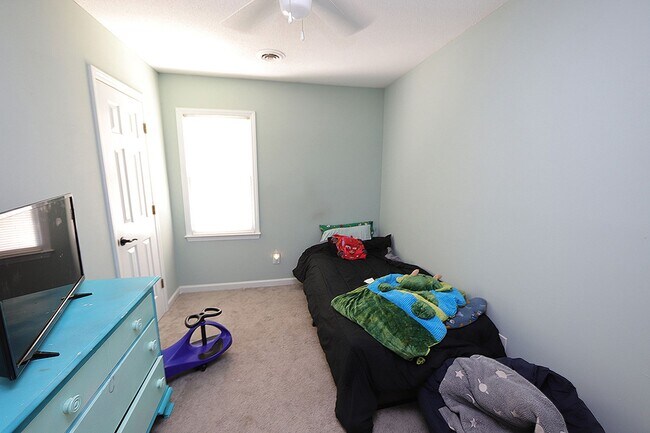 Building Photo - Charming 3-Bedroom North Raleigh Home
