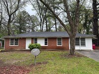 Building Photo - 2741 Coral Way