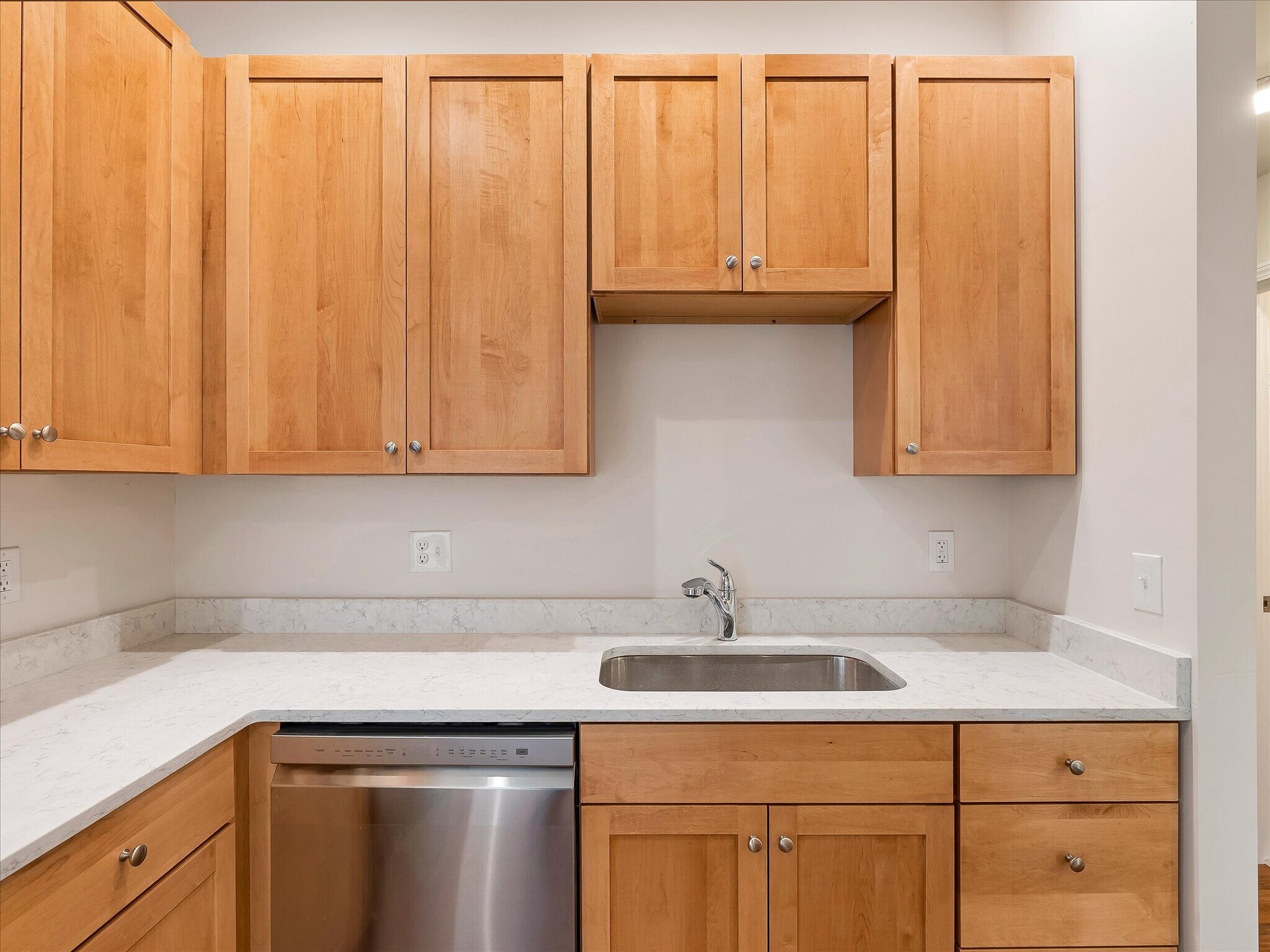 Building Photo - 3411 Park Ave