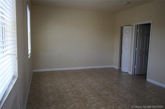 Building Photo - 9435 SW 170th Path