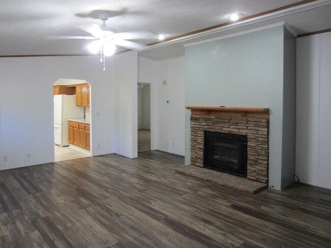 Building Photo - 1104 Pecan Ridge