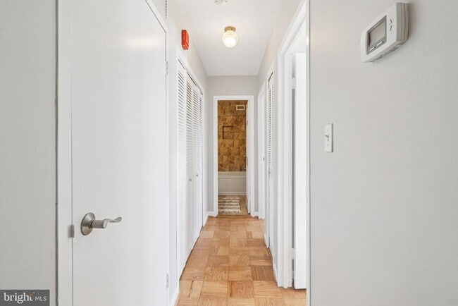 Building Photo - 4977 Battery Ln