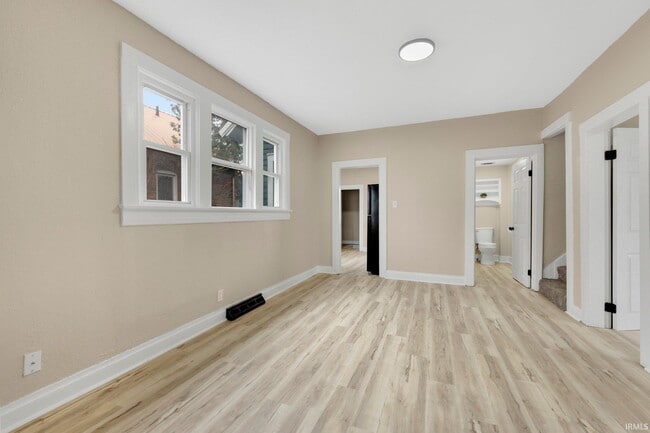 Building Photo - 607 Kinsmoor Ave