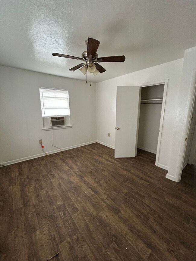 Building Photo - 1416 S Boston Ave