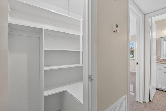 Building Photo - Affordable Sun city Home
