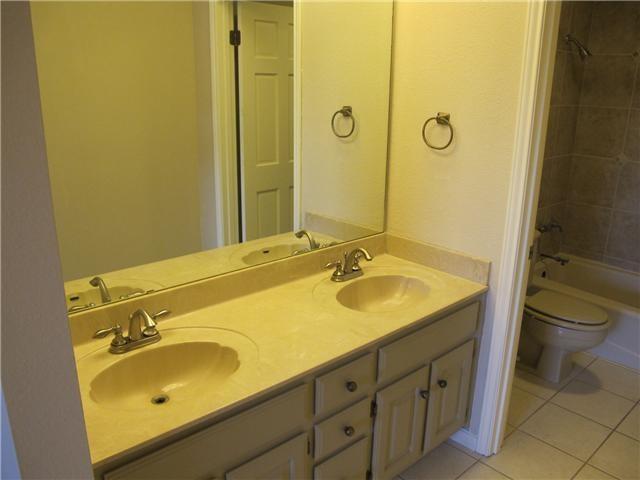 Building Photo - 3312 Foster Ln