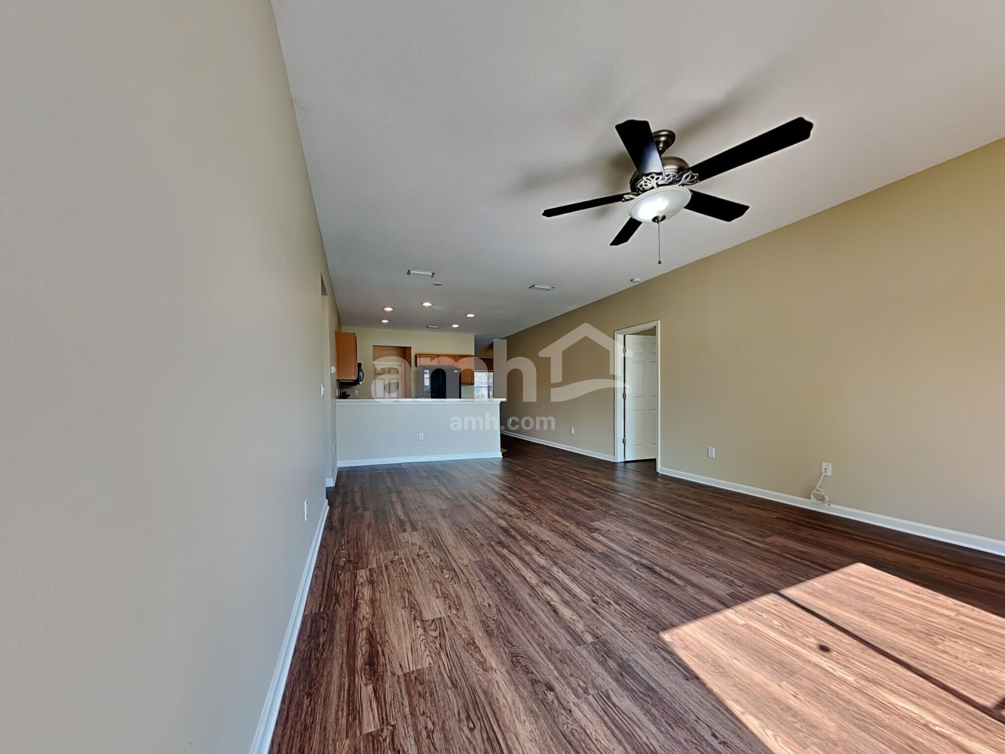 Building Photo - 655 Sunny Stroll Dr