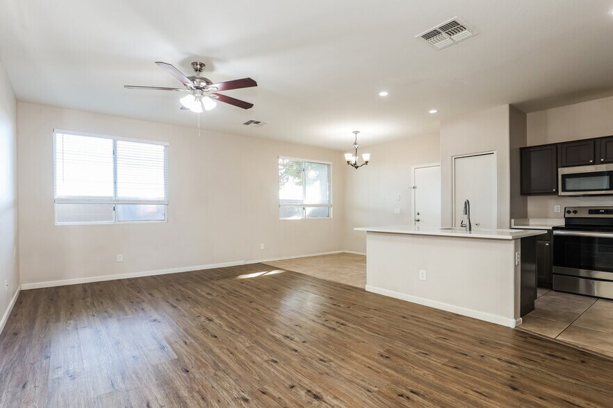 Building Photo - 5211 Burton Dr