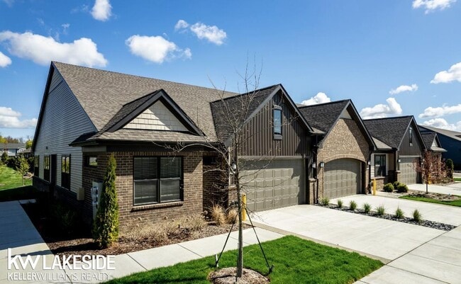 Building Photo - 910 Heritage Dr