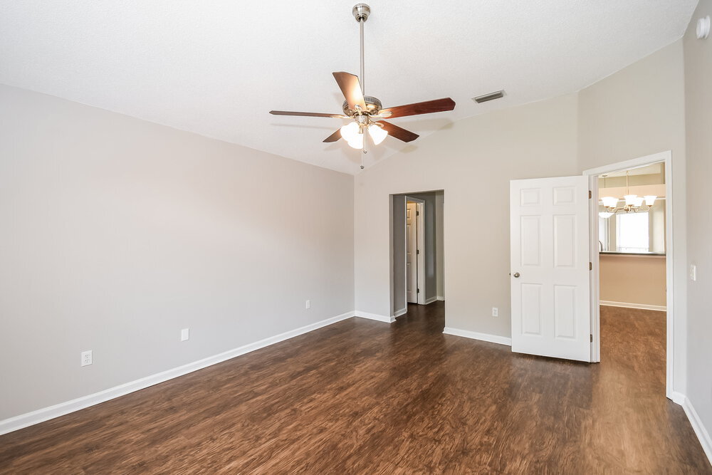 Building Photo - 3401 Millcrest Dr