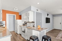 Kitchen - Villas on 4th