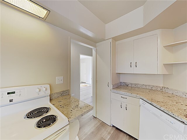 Building Photo - 3360 H St