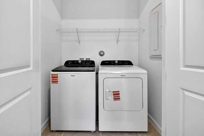 Building Photo - 7648 SW Lucy Ln