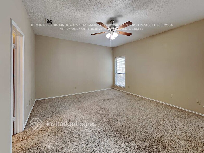 Building Photo - 2031 Crestside Dr