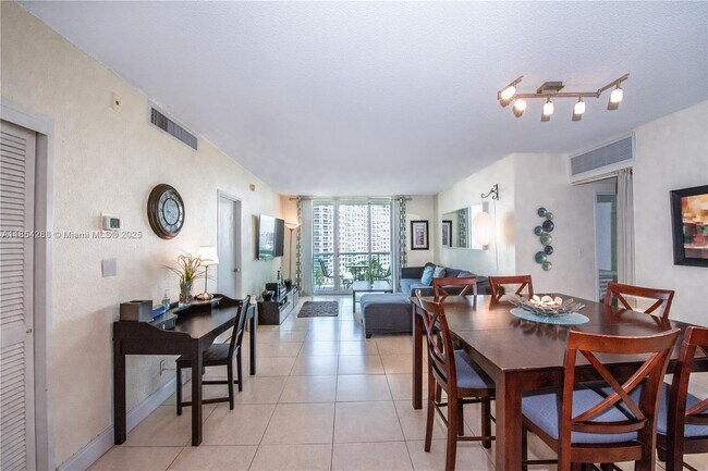Building Photo - 3901 S Ocean Dr