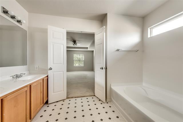 Building Photo - 1309 Shelborn Dr