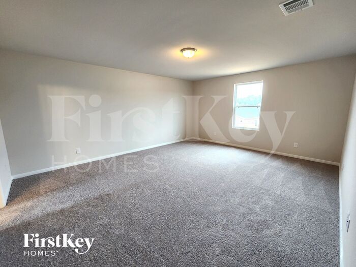 Building Photo - 10083 Cerritos dr