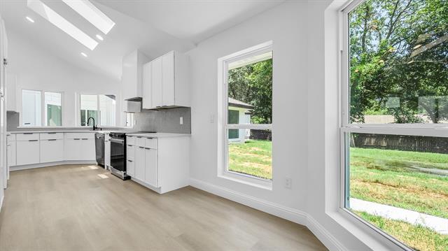 Building Photo - 1202 Quail Hollow Dr