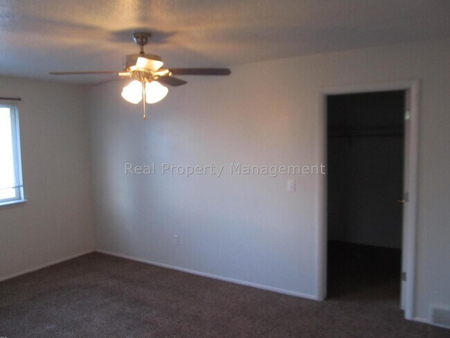 Building Photo - 279 W 1100 N