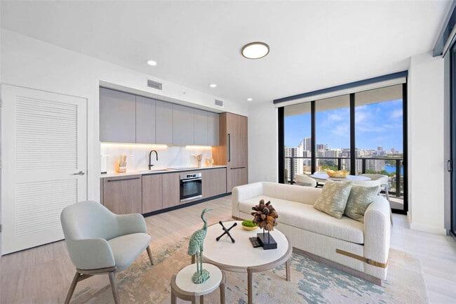 Primary Photo - 7144 Byron Ave