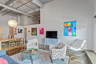 Building Photo - 360 W Pershing Rd