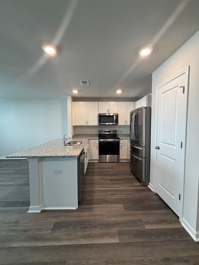 Building Photo - 160 Harvest Gold Dr