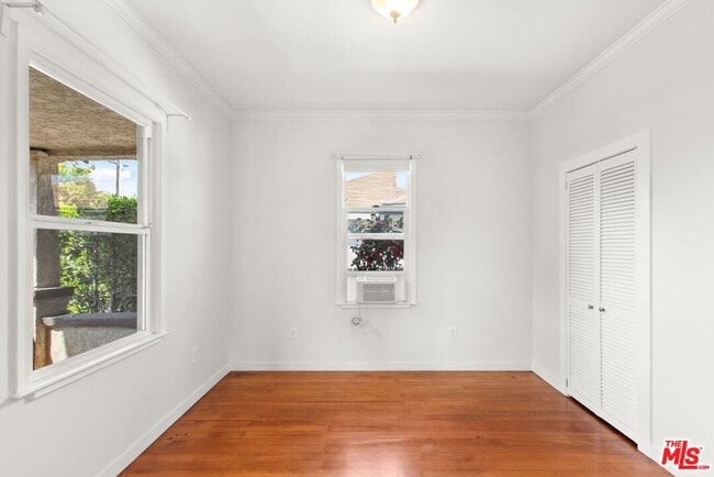 Building Photo - 123 Ellita Pl