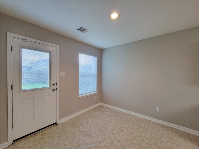 Building Photo - 20759 Cypress Crescent Ln