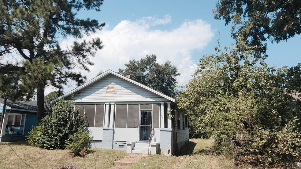 Primary Photo - 2128 Early St