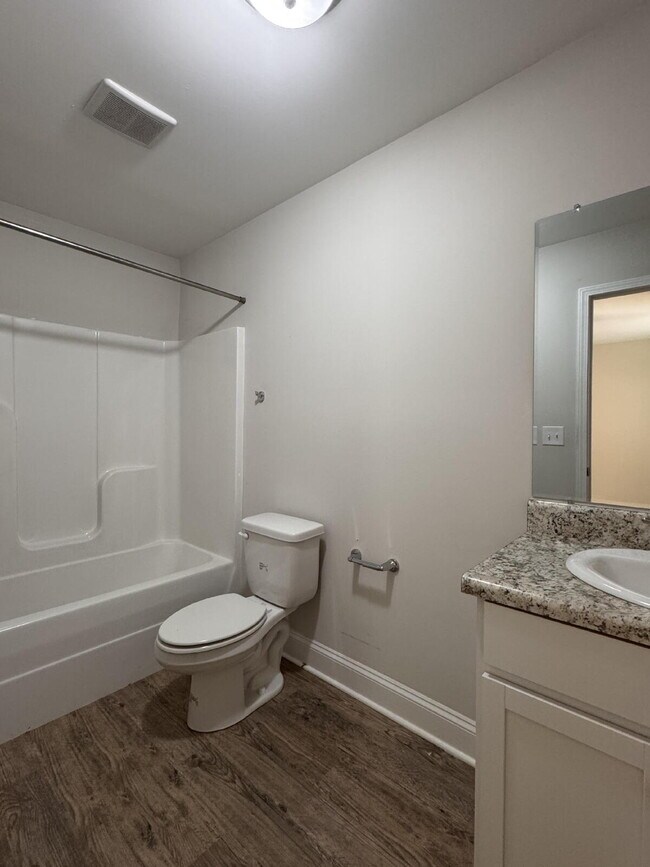 Building Photo - Charming 2-Bed, 1-Bath Home in Easley – Co...
