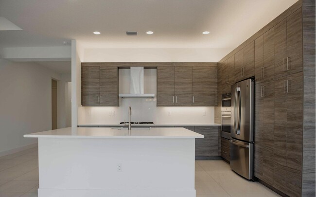 Building Photo - 17035 Wandering Wave Ave
