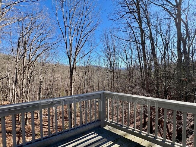 Building Photo - 212 Appleton Dr