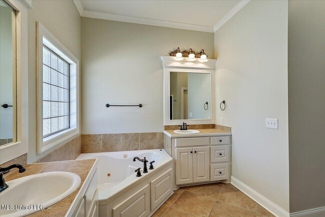 Building Photo - 132 Hartfield Dr