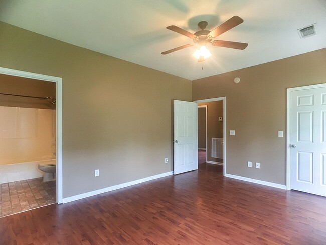Building Photo - 12945 Garden Creek Ln
