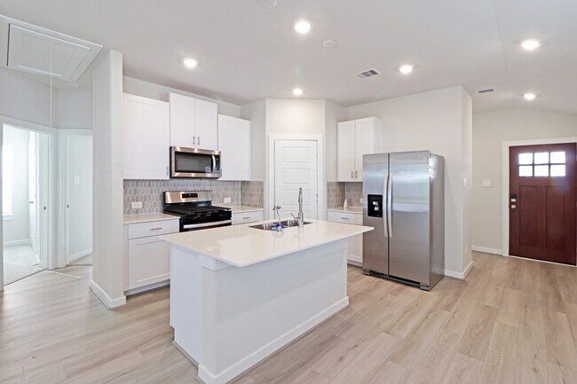 Building Photo - 2611 Cactus Rnch Ln