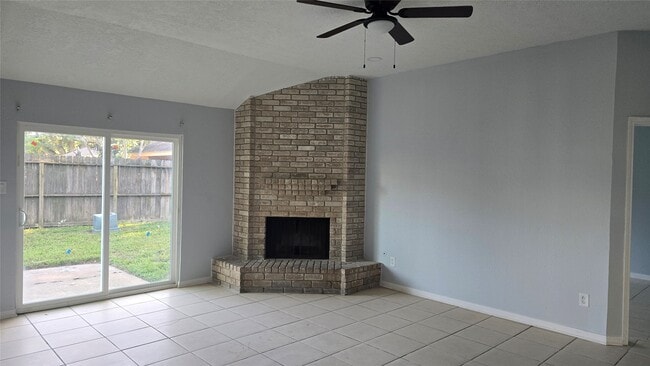 Building Photo - 15135 Beechnut St