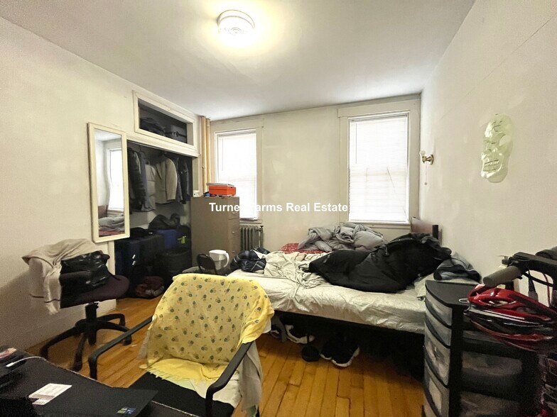 Building Photo - 16 Copenger St