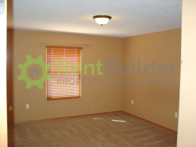 Building Photo - 9404 Endee Rd NW