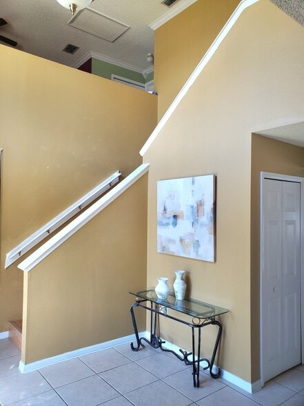 Building Photo - 11319 Nettlebrook St E